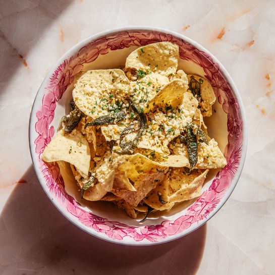 Spanish-Style Chorizo and Manchego Nachos with Smoky Paprika Aioli Recipe - Recipe Image