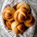 Soft and Fluffy Homemade Dinner Rolls Recipe