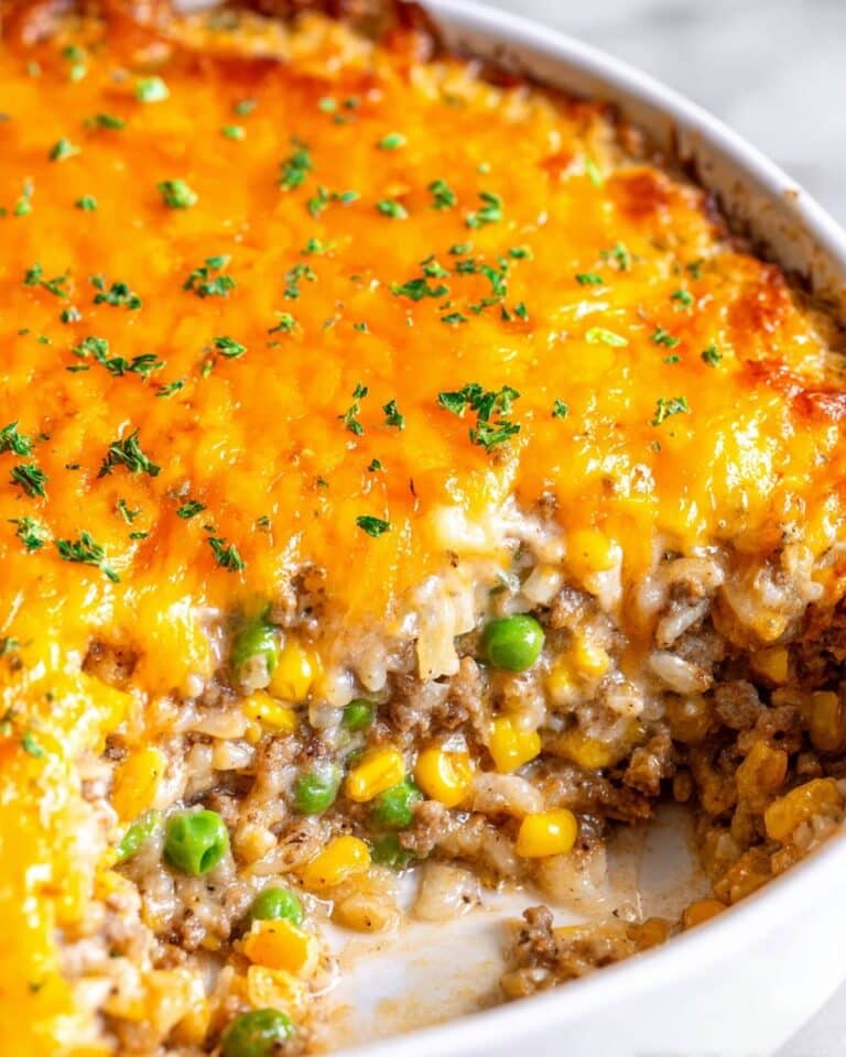 Cheesy Ground Beef and Rice Casserole Recipe