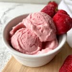 Refreshing Strawberry Frozen Yogurt Recipe